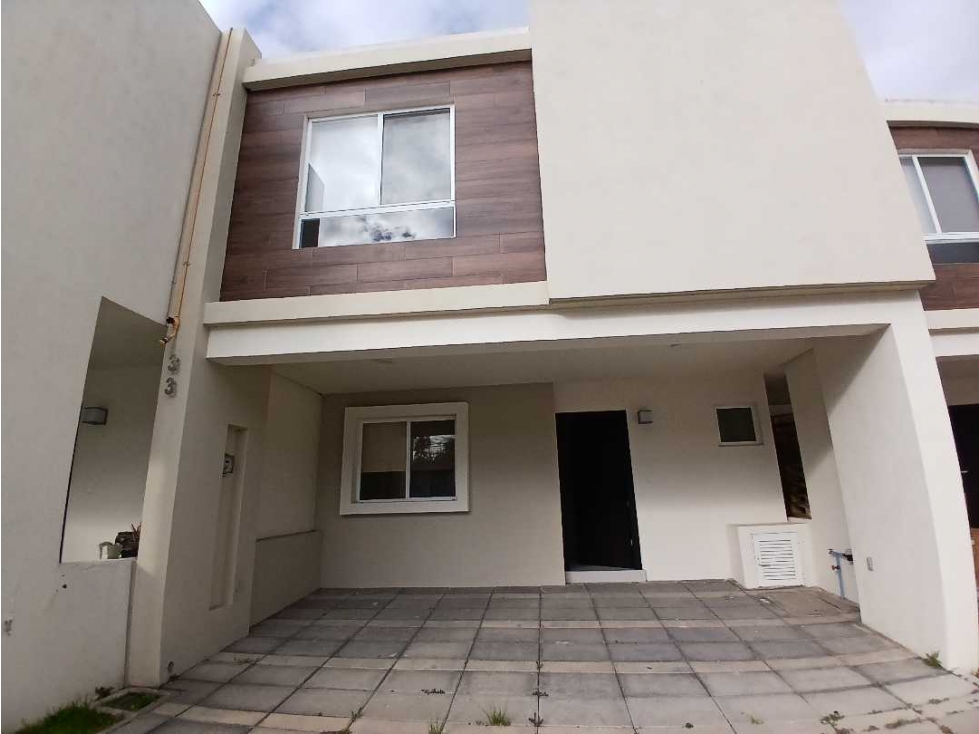 CASA EN VENTA LOMAS DE ANGELOPOLIS CLUSTER TESALIA 3 REC — foto 2
