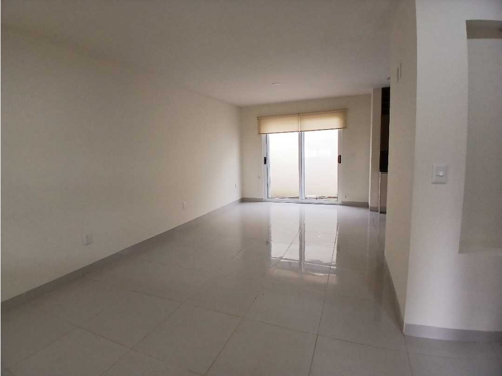CASA EN VENTA LOMAS DE ANGELOPOLIS CLUSTER TESALIA 3 REC — foto 3
