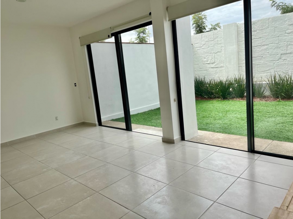 Casa en venta Lomas de Angelópolis con jardin — foto 3