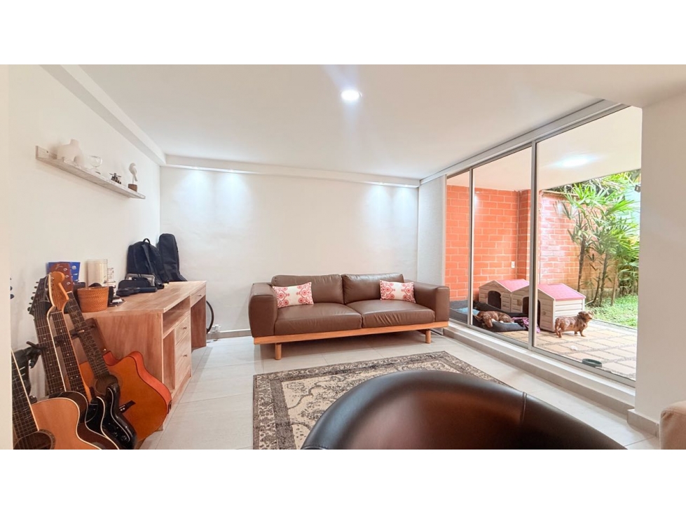 Bajo de Precio Casa en Venta, Medellín Sector San Lucas