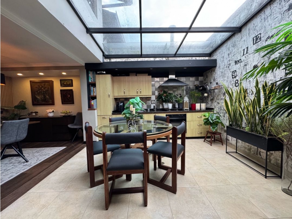Casa en venta moderna en Envigado Sector Loma el Escobero parte baja — foto 2