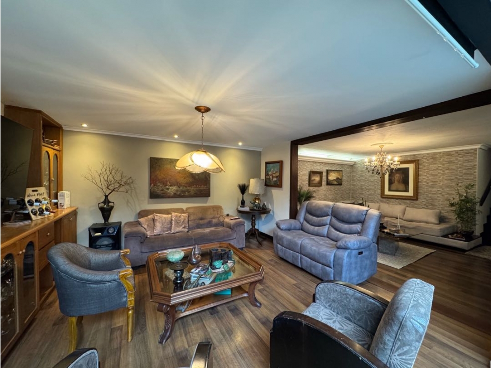 Casa en venta moderna en Envigado Sector Loma el Escobero parte baja — foto 5