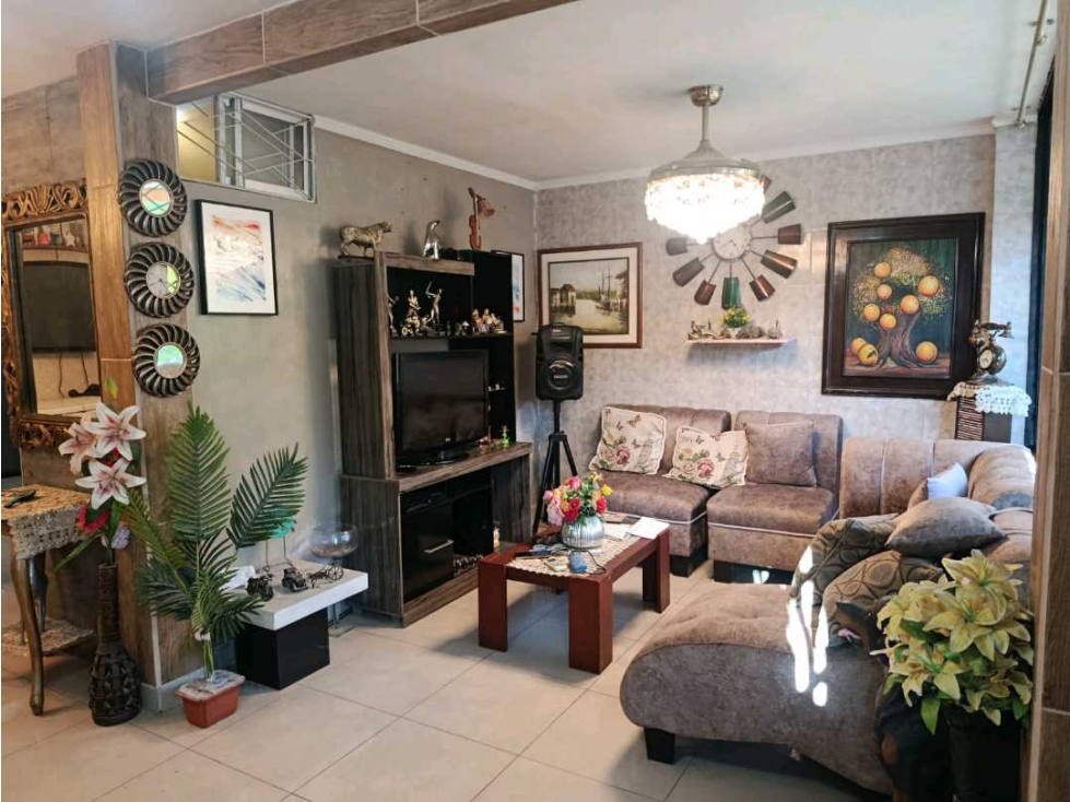CASA EN VENTA MUCHO LOTE 2 / URBANIZACIÓN VICTORIA DEL RÍO — foto 3