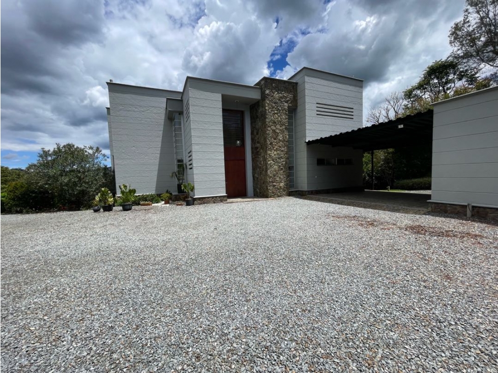Casa en venta o alquiler Llanogrande/tablazo