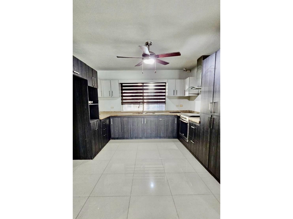 CASA EN VENTA O RENTA EN CUMBRES ELITE PRIVADA LAS AVES, MONTERREY NL — foto 2