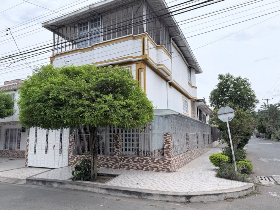 CASA DE TRES PISOS EN VENTA PALMIRA SANTA MARÍA DEL PALMAR