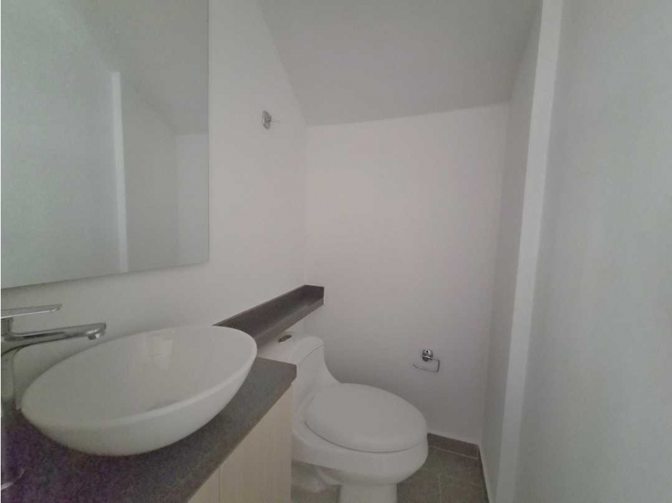CASA PARA ESTRENAR UNIDAD CERRADA EN EL RETIRO — foto 5
