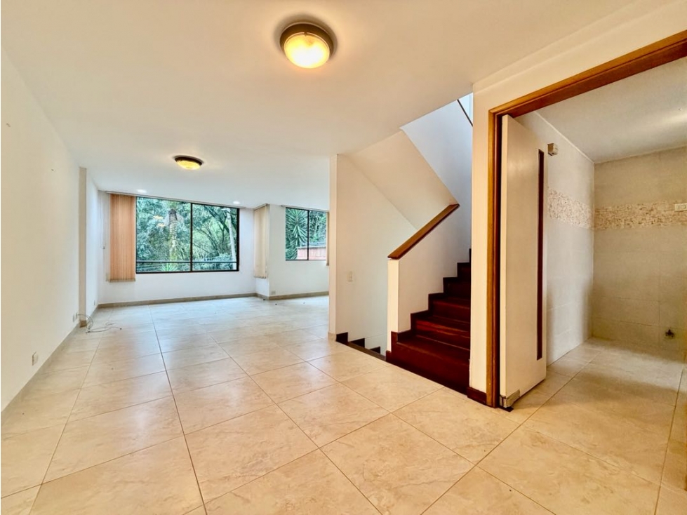 Casa en venta para remodelar en El Poblado sector Ces — foto 2