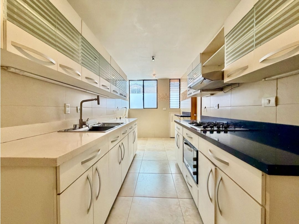 Casa en venta para remodelar en El Poblado sector Ces — foto 6