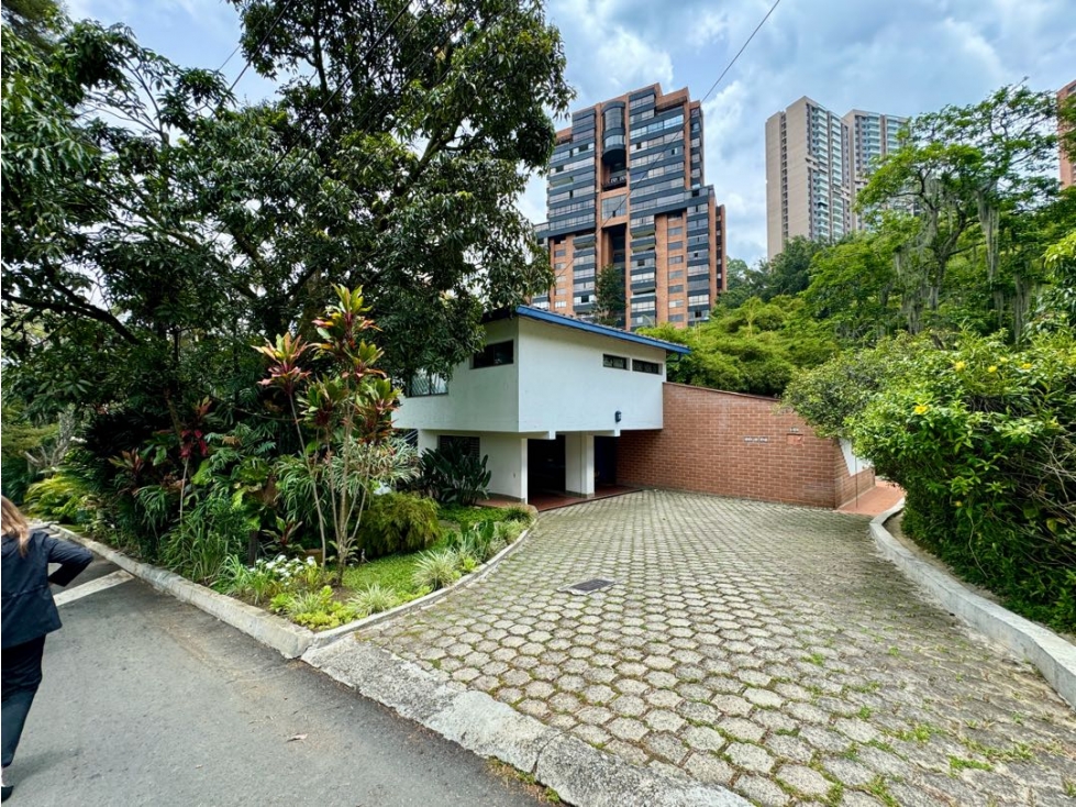 Casa en venta - Parcelación Urbana - El Poblado
