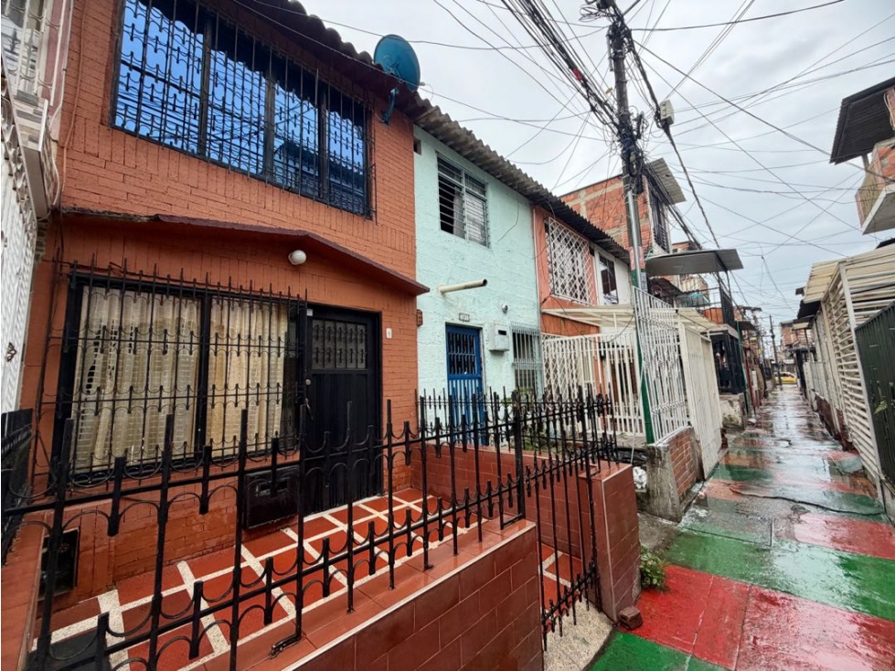 Casa en venta peatonal. Floralia AMS.9857619