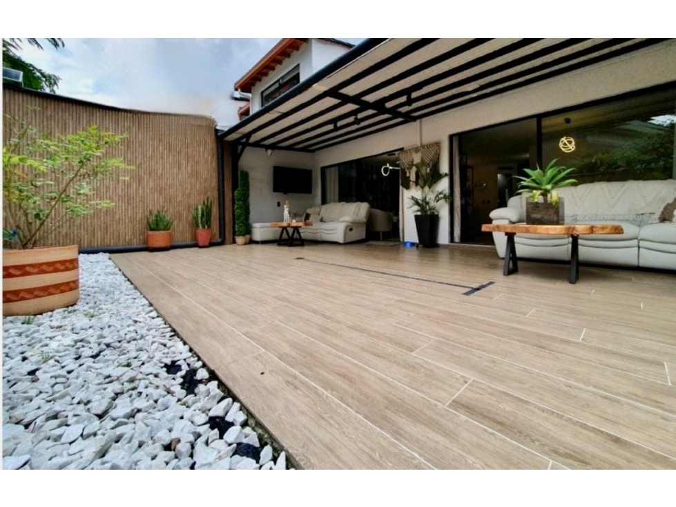 Casa en venta Poblado Los GONSALEZ 1600 millones