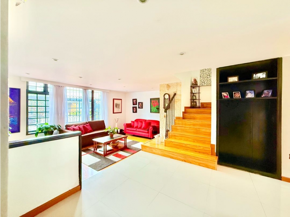 Casa en Venta Pontevedra Dos Pisos Remodelada — foto 3