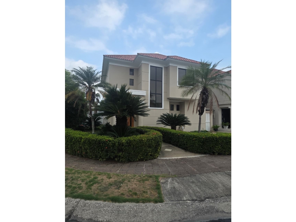 Casa en venta - Portofino - 1