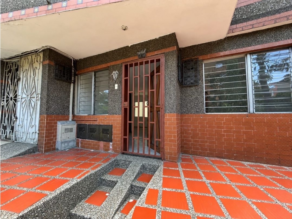 Casa en venta primer piso, Envigado sector Alcalá