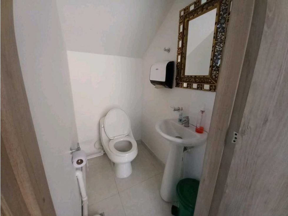 EN VENTA PROPIEDAD BIFAMILIAR INDEPENDIENTE EN LOS ALAMOS — foto 3