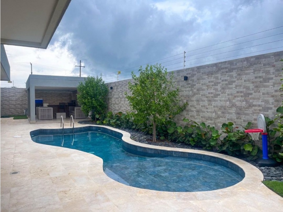Espectacular Casa en Venta PUNTA ROCA