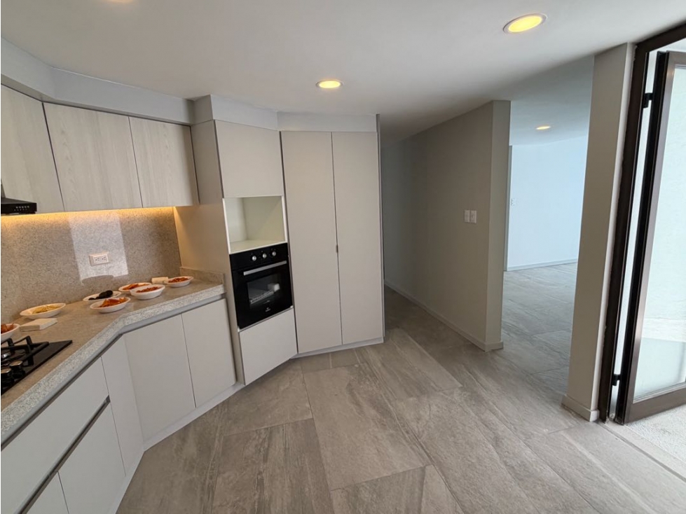Casa en venta remodelada. Amplio jardín en zavaleta cerca Angelopolis — foto 3