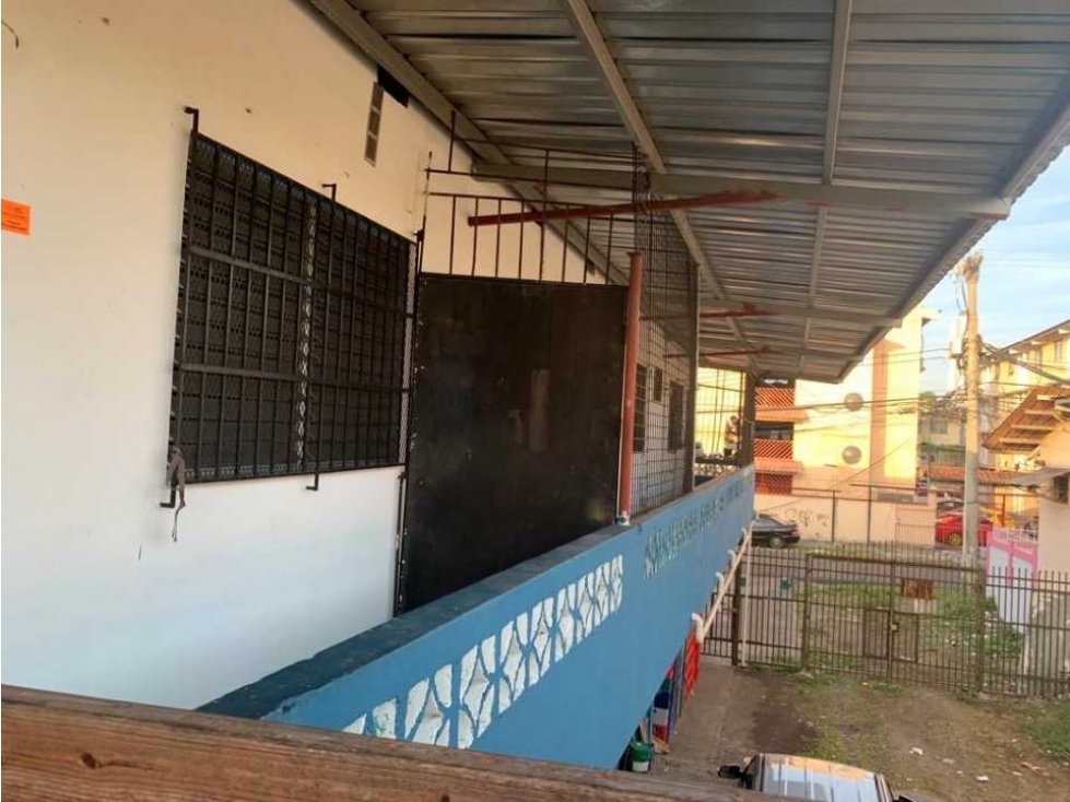 CASA EN VENTA REMODELADA EN RIO ABAJO - 3