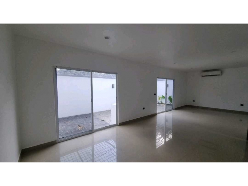 Casa en Venta. Residencial Villas del Sol. - 2