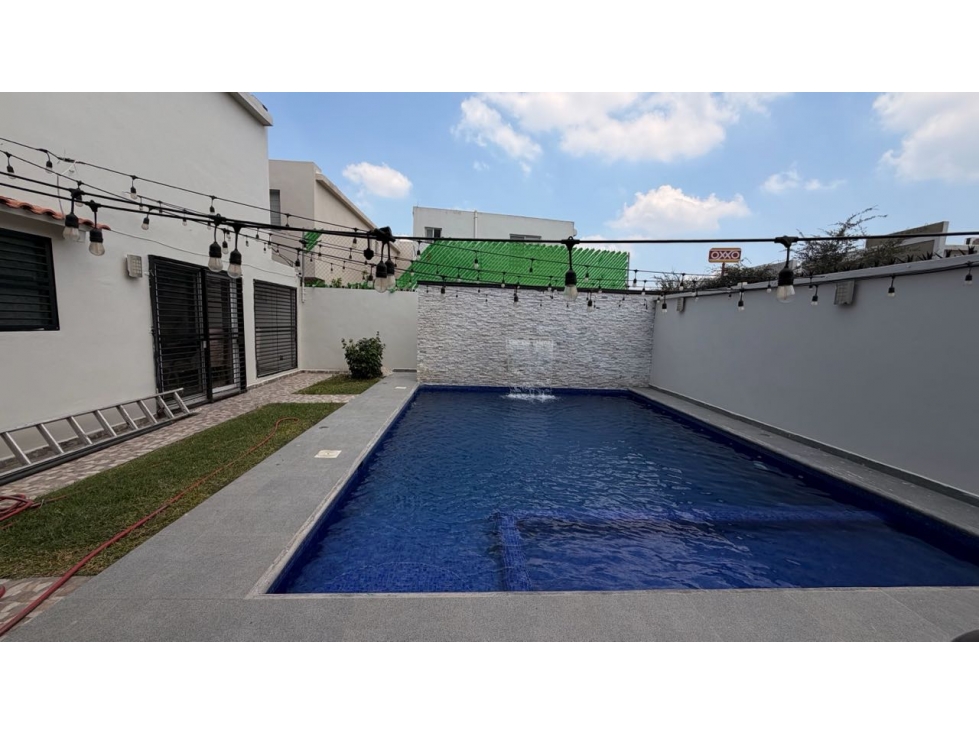 Casa Venta Alberca, Terreno Excedente, Frente Parque, Dominio Cumbre — foto 4