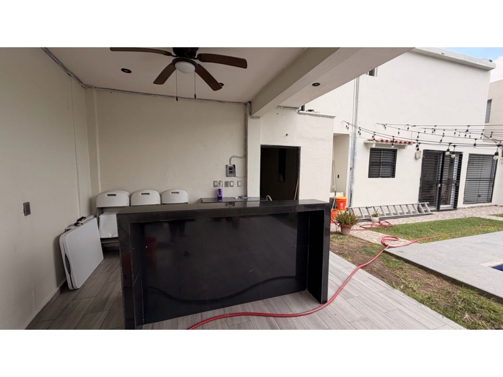 Casa Venta Alberca, Terreno Excedente, Frente Parque, Dominio Cumbre — foto 6