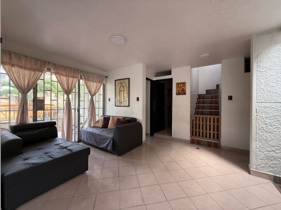 CASA EN VENTA SANTA LUCIA — foto 2