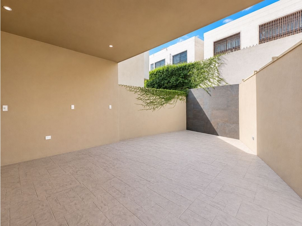 Casa en venta Santuario Residencial de arquitecto en García - 4