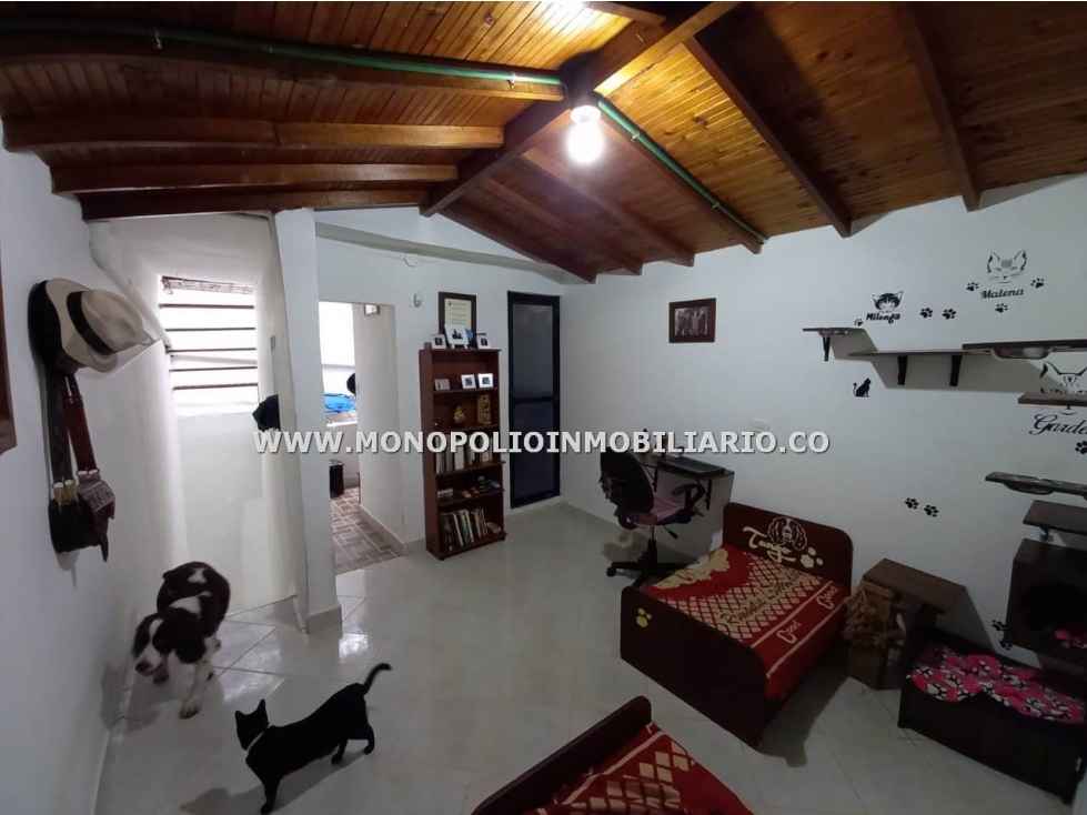 CASA EN VENTA - SECTOR SAN FRANCISCO, COPACABANA COD: 23111 - 2