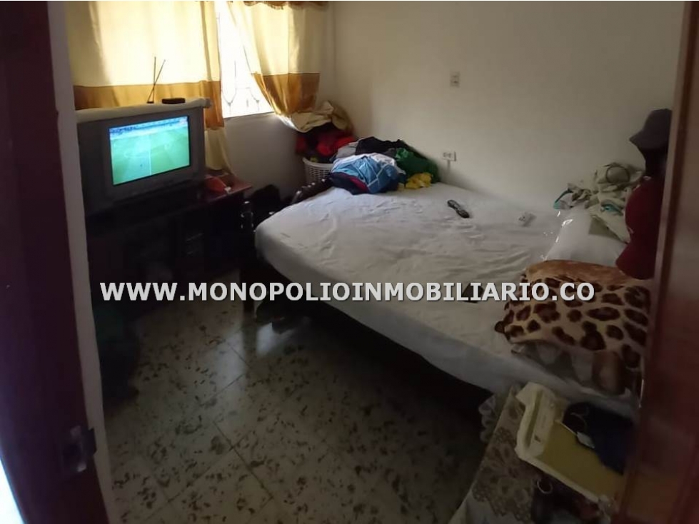 CASA EN VENTA - SECTOR SAN FRANCISCO, COPACABANA COD: 23111 - 4