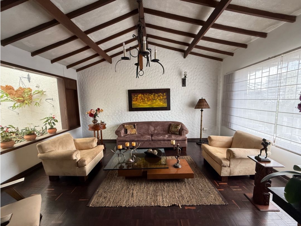 CASA EN VENTA SECTOR SAN LUIS