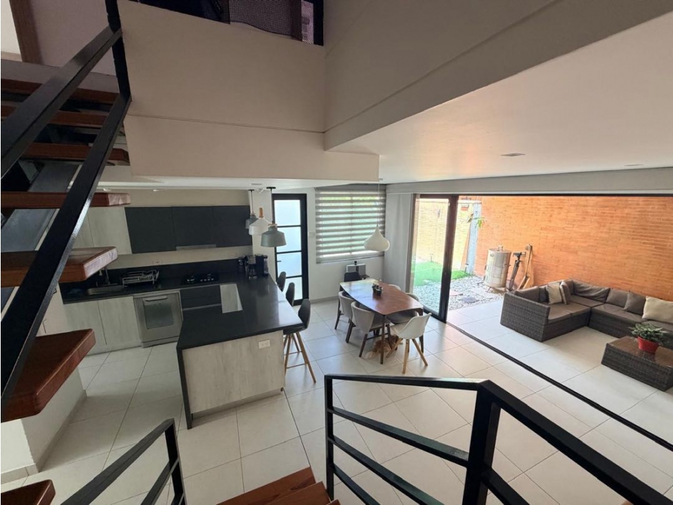 CASA EN VENTA SIN VECINOS, SECTOR CERRITOS — foto 2