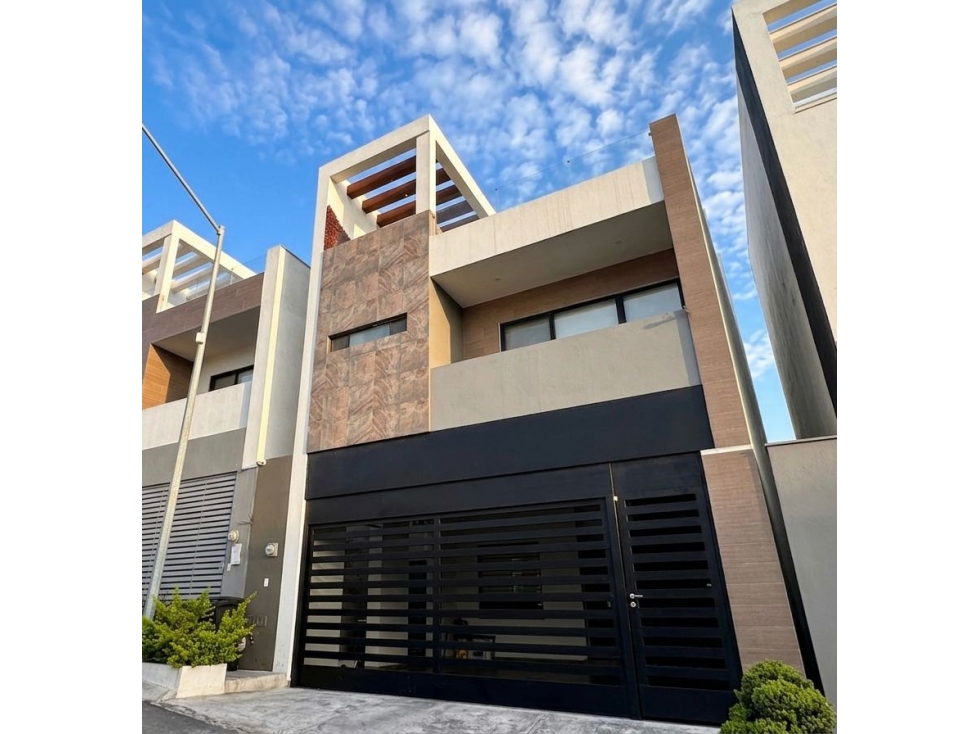 Casa en Venta Super Equipada en Cumbres San Agustín en Monterrey