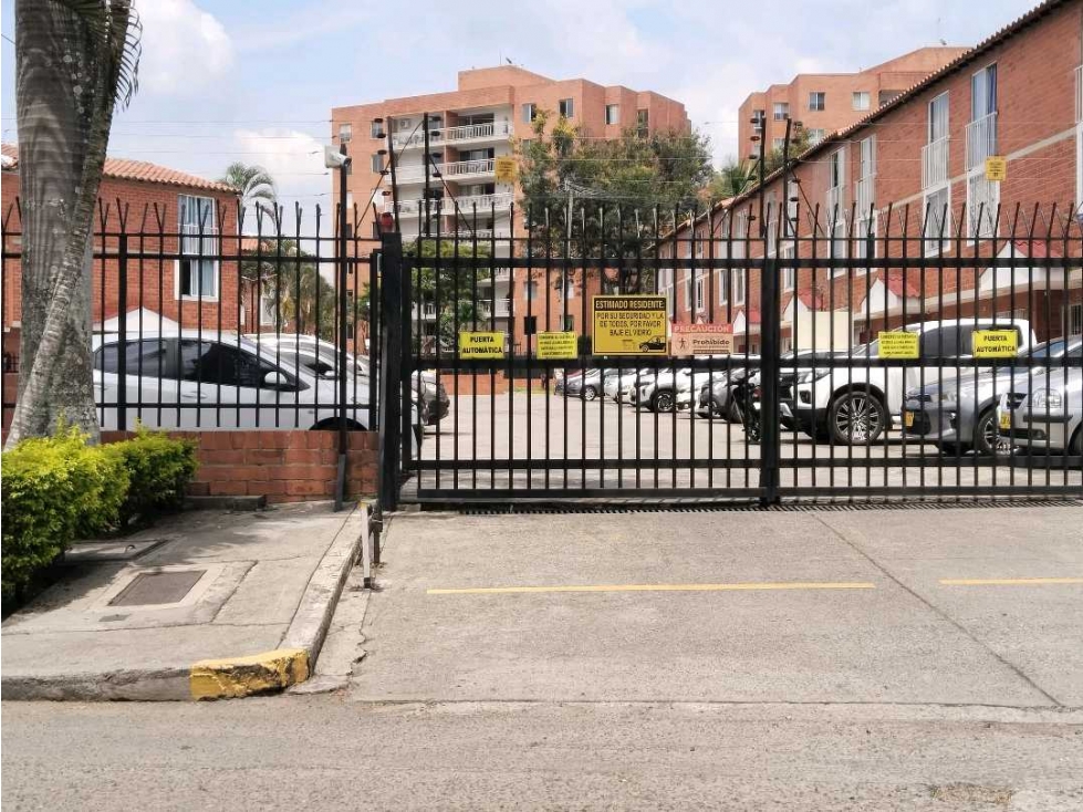Casa en venta sur cali caney unidad cerrada 3 alcobas 3 baños 1 garaje