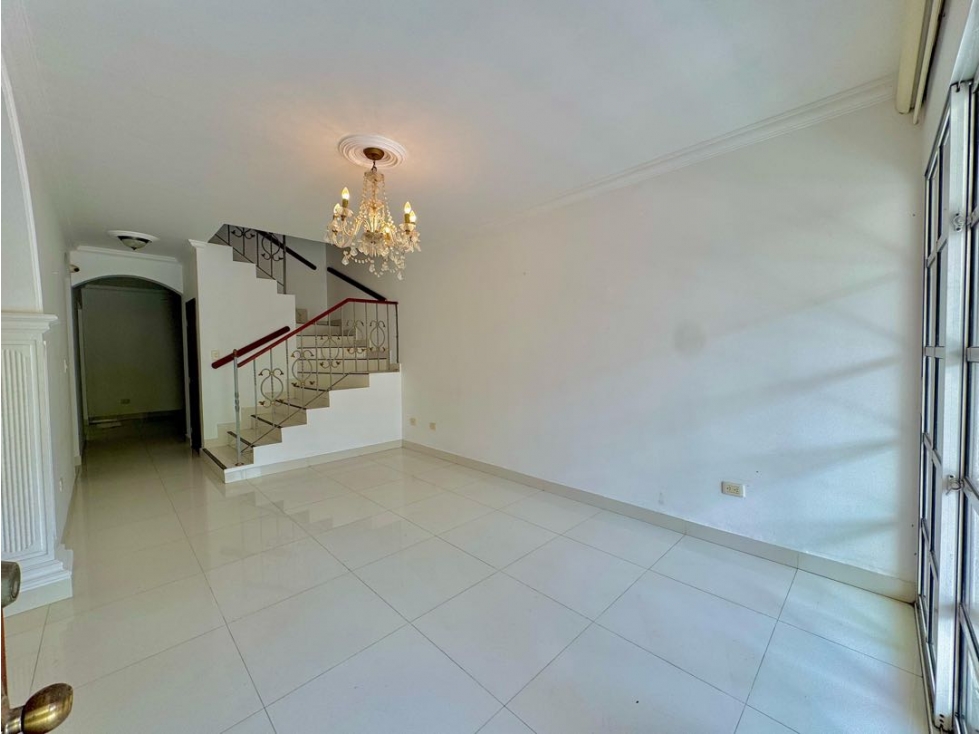 Casa En Venta TRES PLANTAS Sector El Recre Cartagena — foto 6
