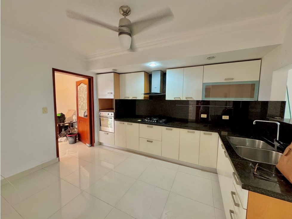 Casa En Venta TRES PLANTAS Sector El Recre Cartagena