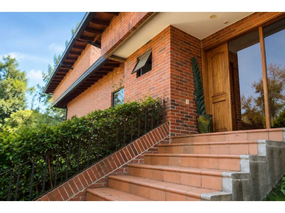 CASA EN VENTA TV. SUPERIOR