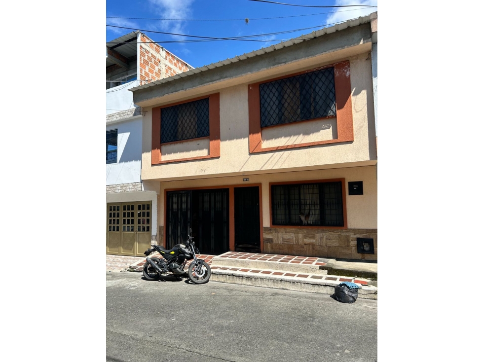 CASA EN VENTA UBICADA EN EL BARRIO BIZERTA PALMIRA VALLE