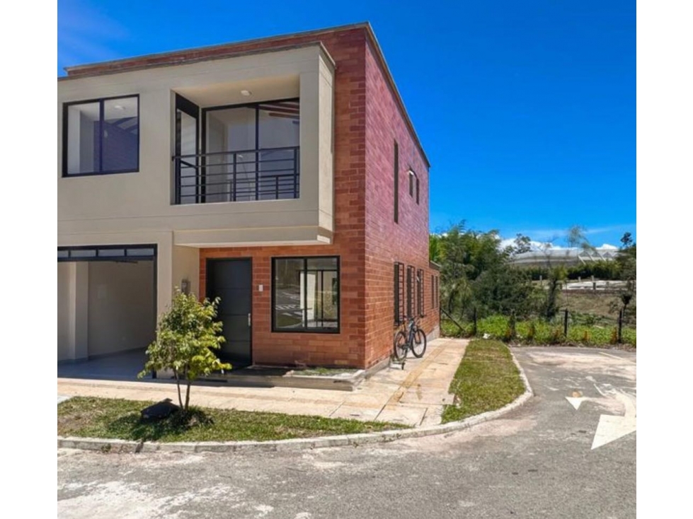 Casa en venta ubicada en el Carmen de Viboral Oriente Antioqueño - 1