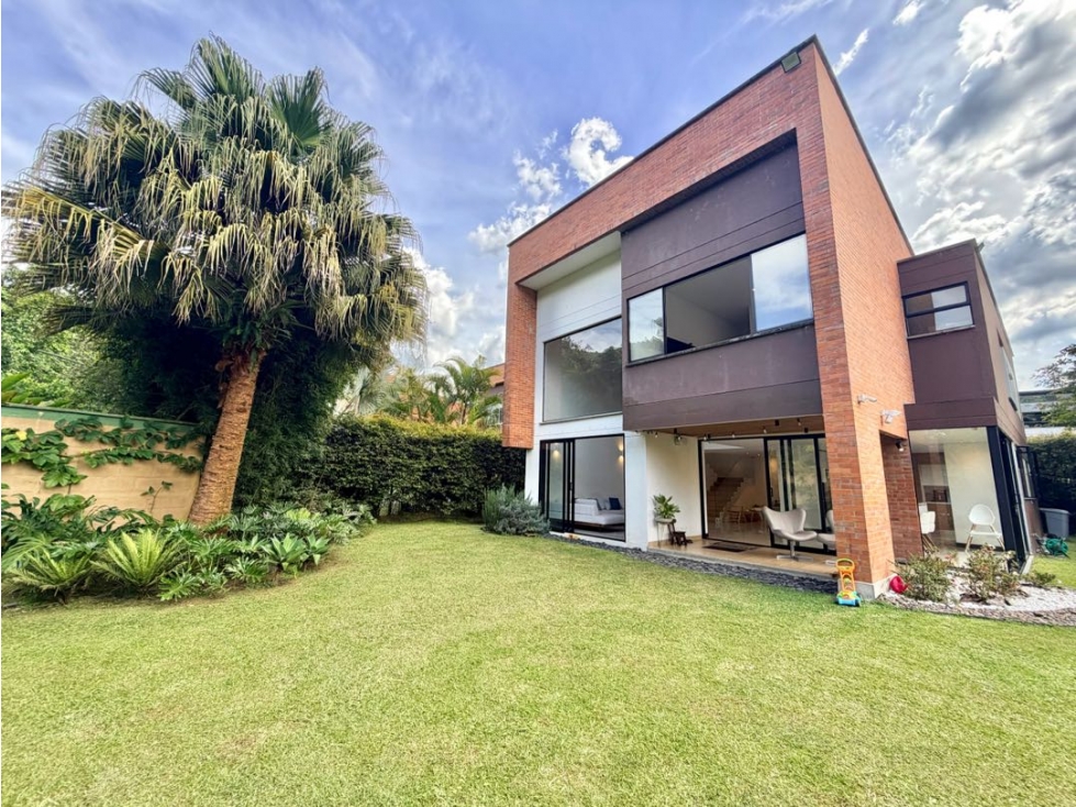 Casa en Venta Unid. Cerrada | Parte Baja Loma del Escobero | 251Mts — foto 2