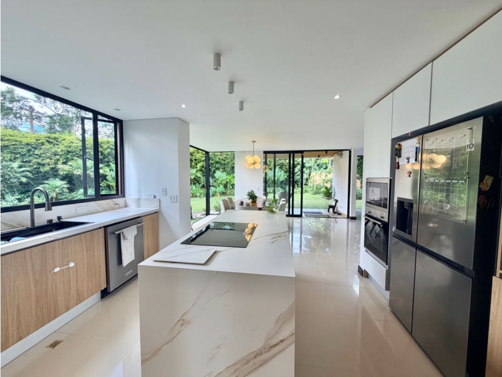 Casa en Venta Unid. Cerrada | Parte Baja Loma del Escobero | 251Mts — foto 6