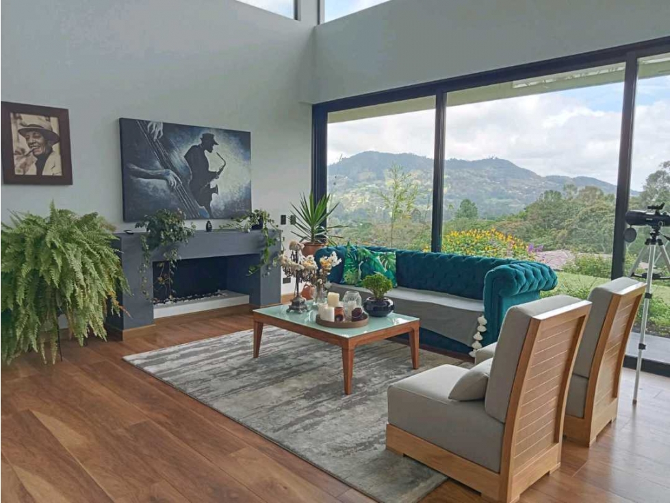 Casa en venta vía la Ceja sector Yarumo