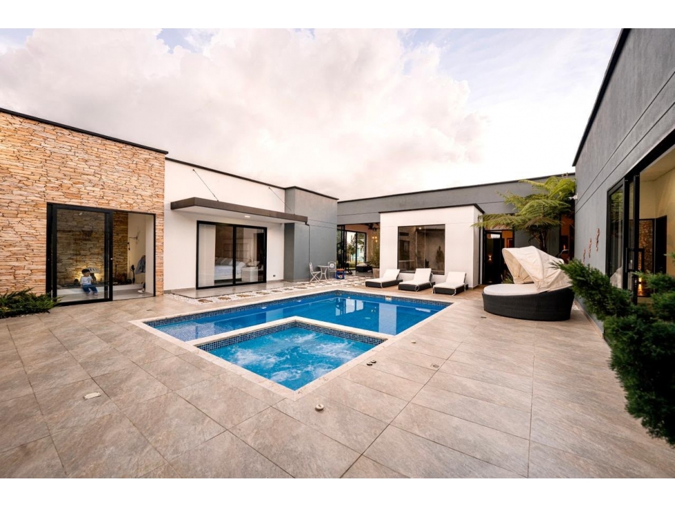 Casa en Venta Vía San Antonio la Ceja Sector el Canada — foto 4