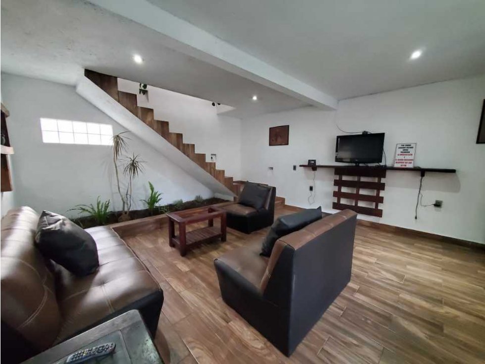 CASA EN VENTA; VALLE DE BRAVO. - 3