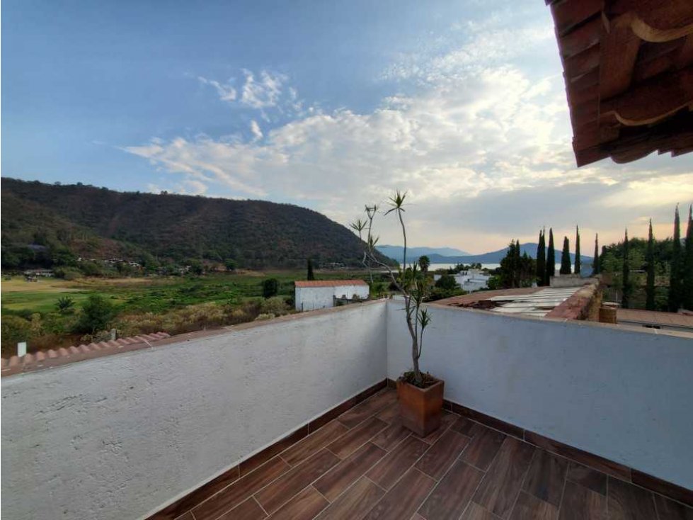 CASA EN VENTA; VALLE DE BRAVO. - 4