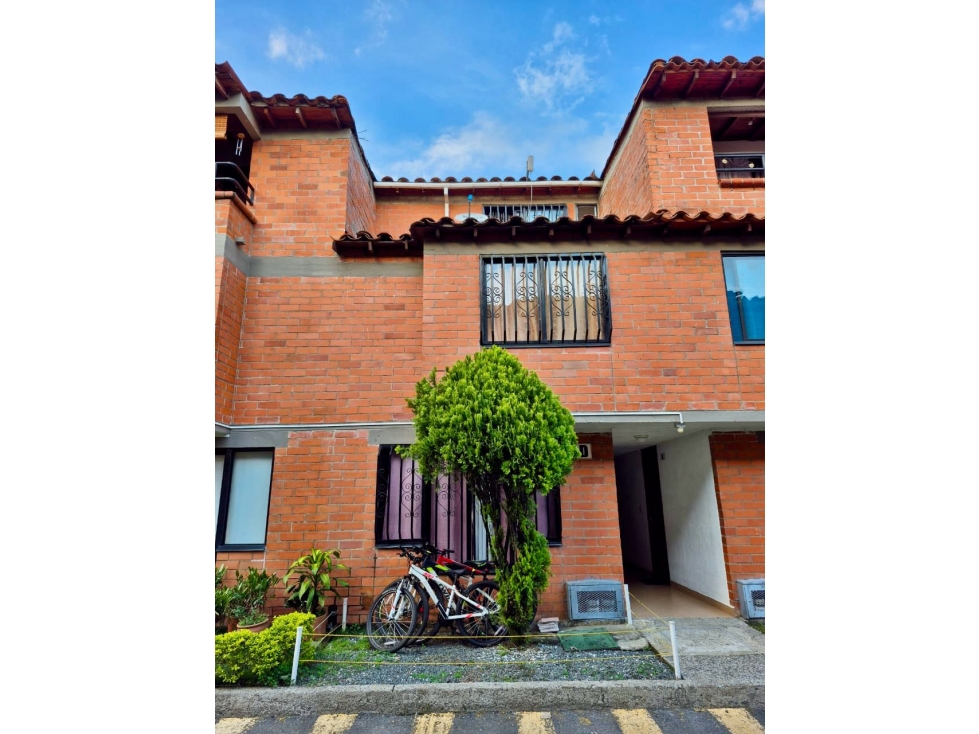 CASA EN VENTA VALLE DEL LILI