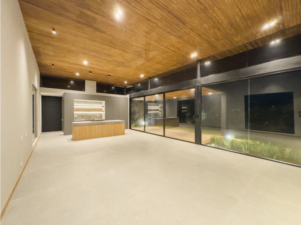 Casa Moderna con acabados de lujo en Venta el Retiro