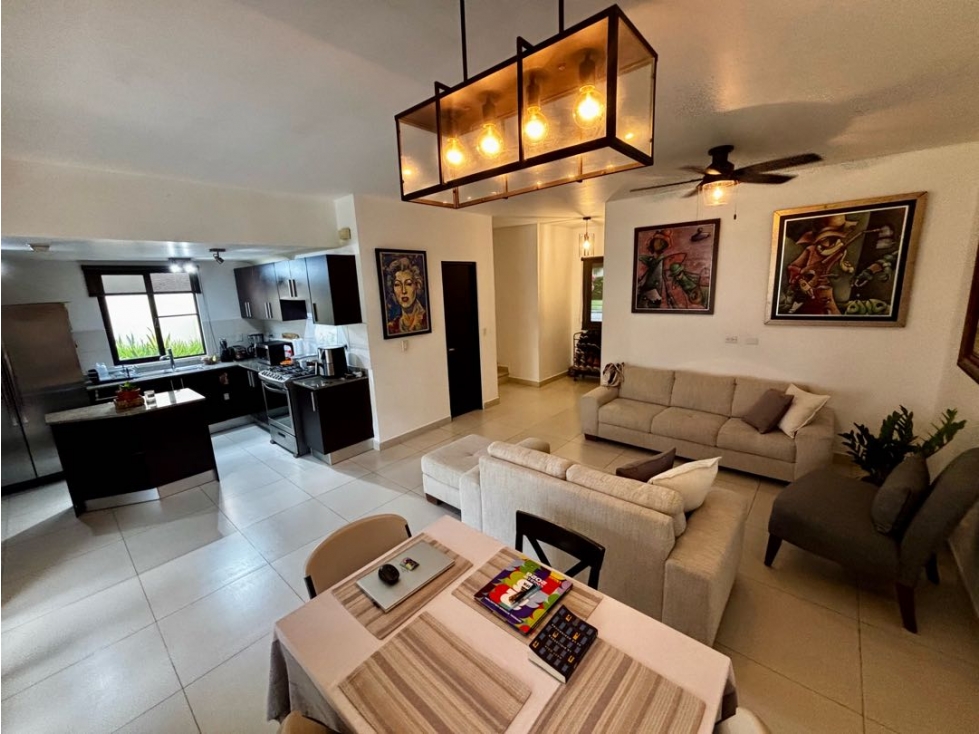 CASA EN VENTA WOODLANDS PANAMA PACIFICO