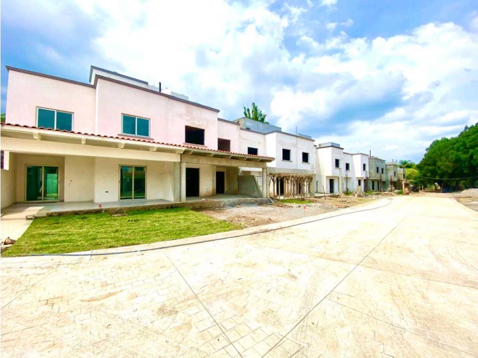 CASA EN VENTA Y PREVENTA EN ZONA NORTE CUERNAVACA LA HERRADURA — foto 4