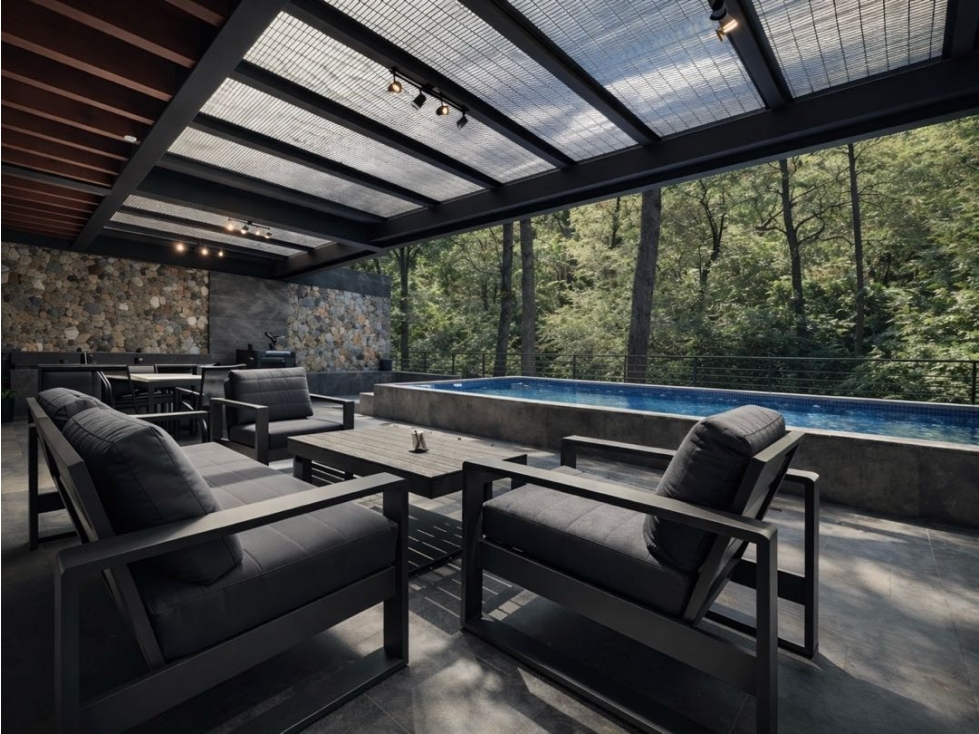 CASA EN VENTA Y RENTA CON ALBERCA,TERRAZA,ASADOR Y JARDIN | AVANDARO — foto 2